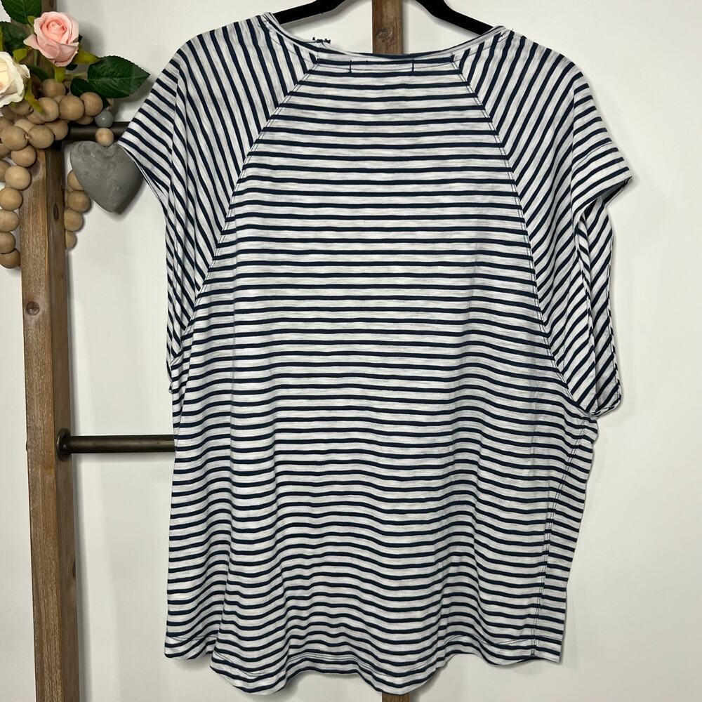 We the Free Oversized Blue White Striped Shirt Size Medium - Picture 5 of 6
